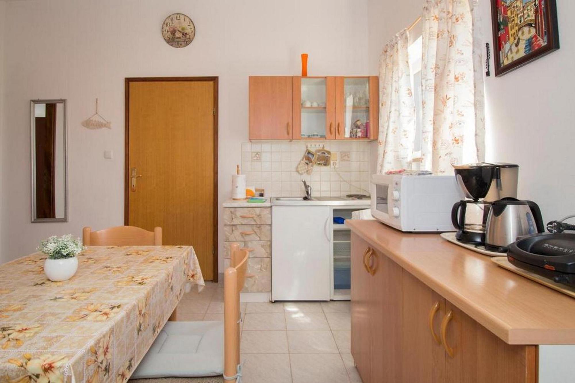 Rooms And Apartments Palma B&B Medulin Buitenkant foto
